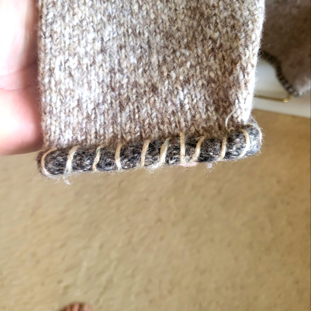 Sweater - Picture 2 of 5